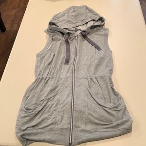 Athleta sleeves sweatshirt